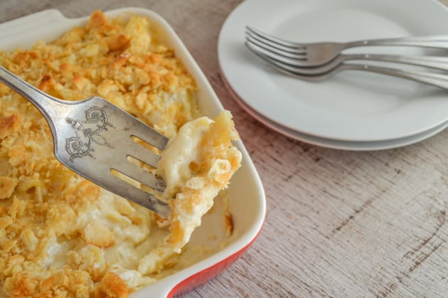 Spicy Macaroni and Cheese with Ritz Topping