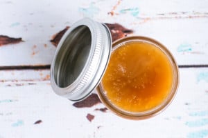 How to Make Creamed Honey (with lavender!)