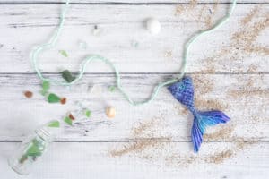 hot glue mermaid tail necklace